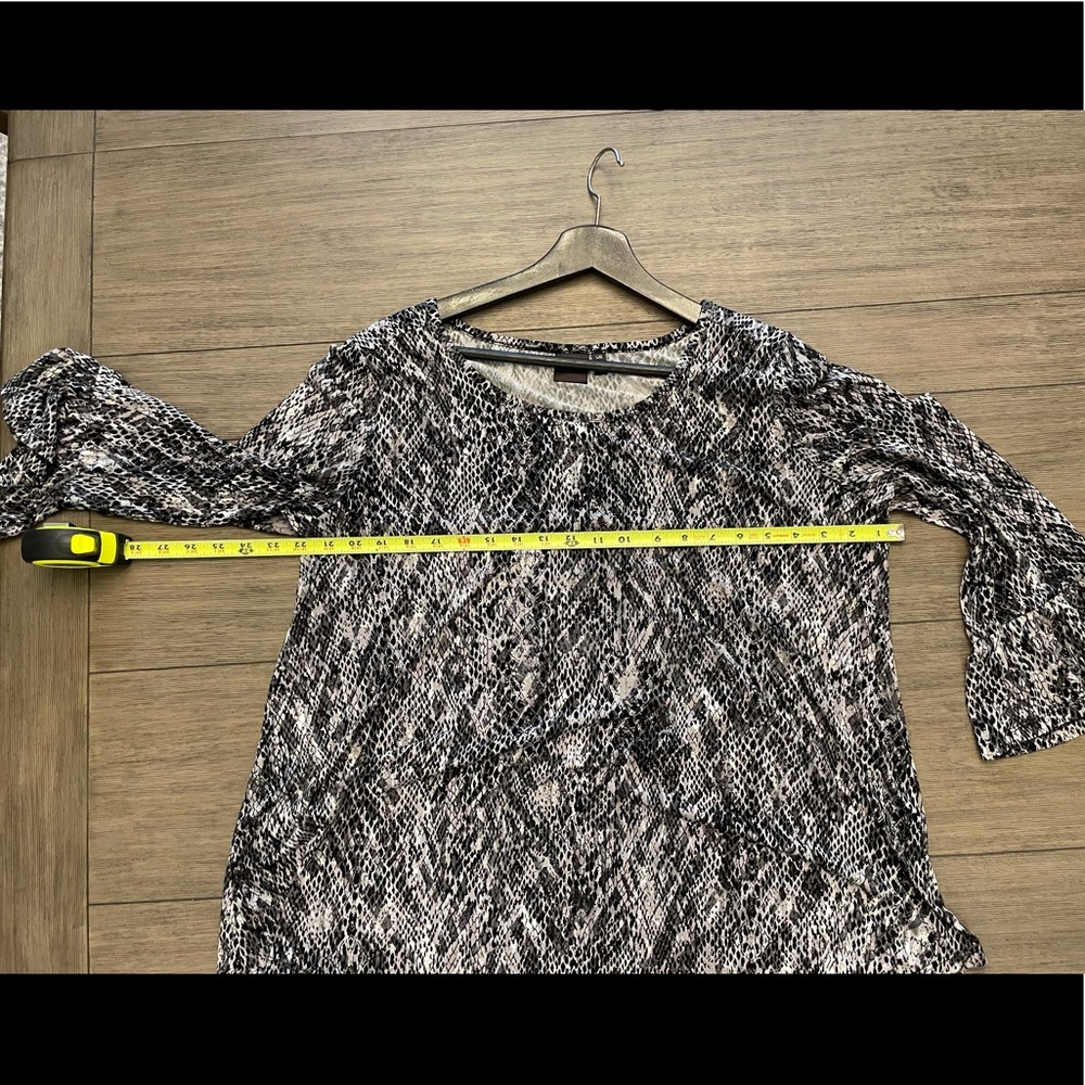 🌺🎉HOST PICK🎉🌺  Rafaella, Large, Three Quarter bell sleeves - Picture 3 of 6